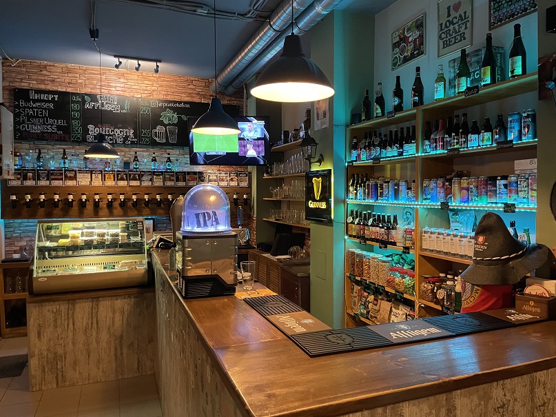 bar